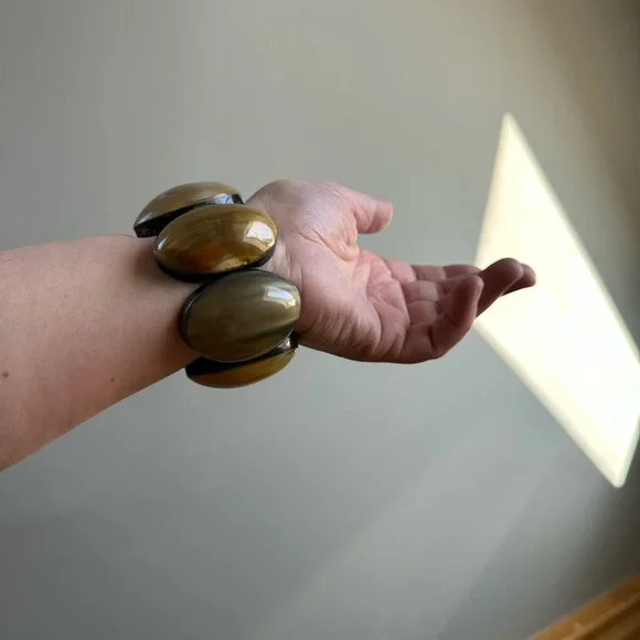 Monies Statement Horn Bracelet - Picture 6 of 13